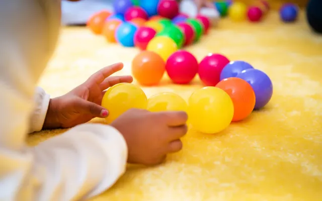 12 Benefits of Sensory Play for a Baby’s Development