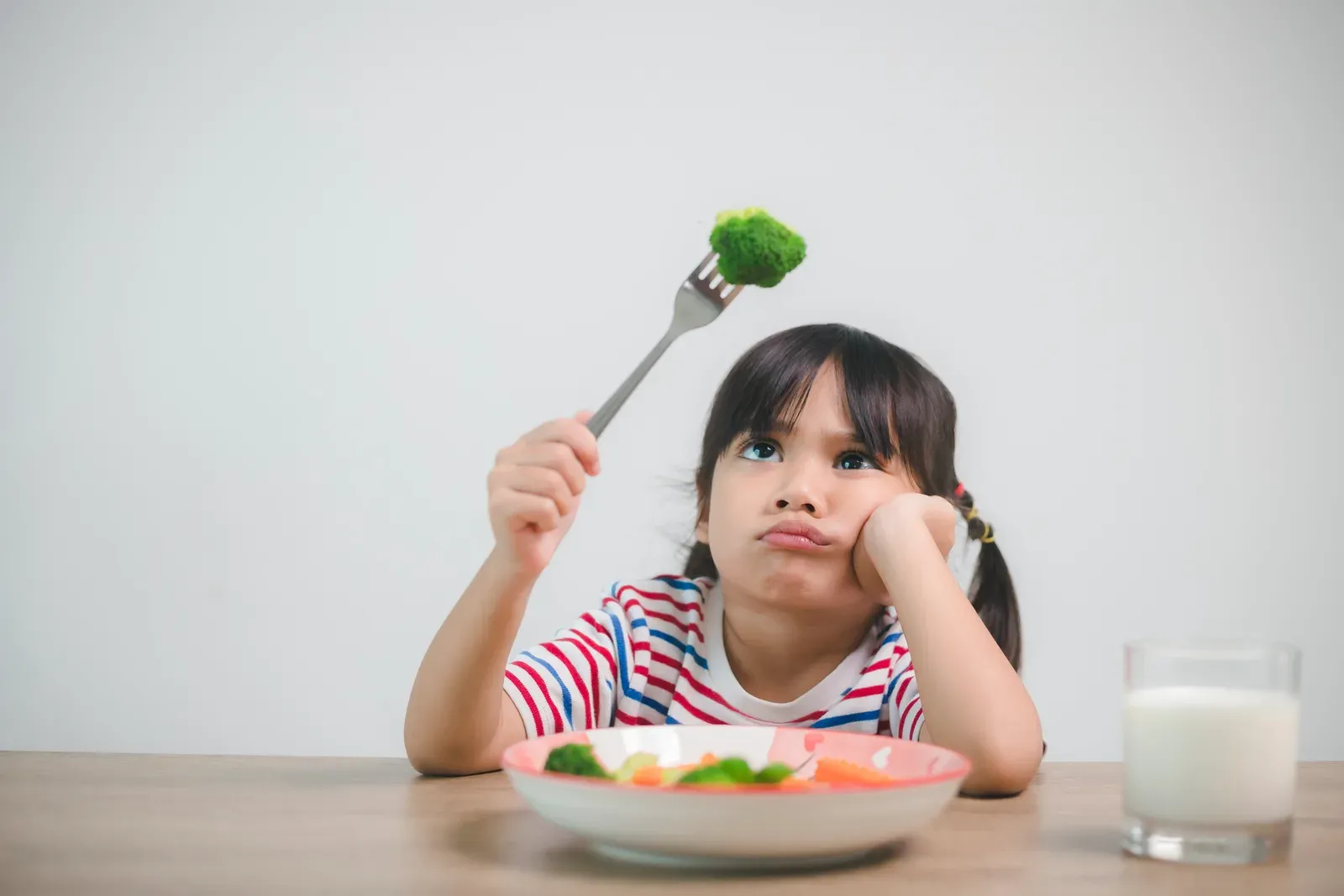 How to Get a Child to Eat When They Refuse